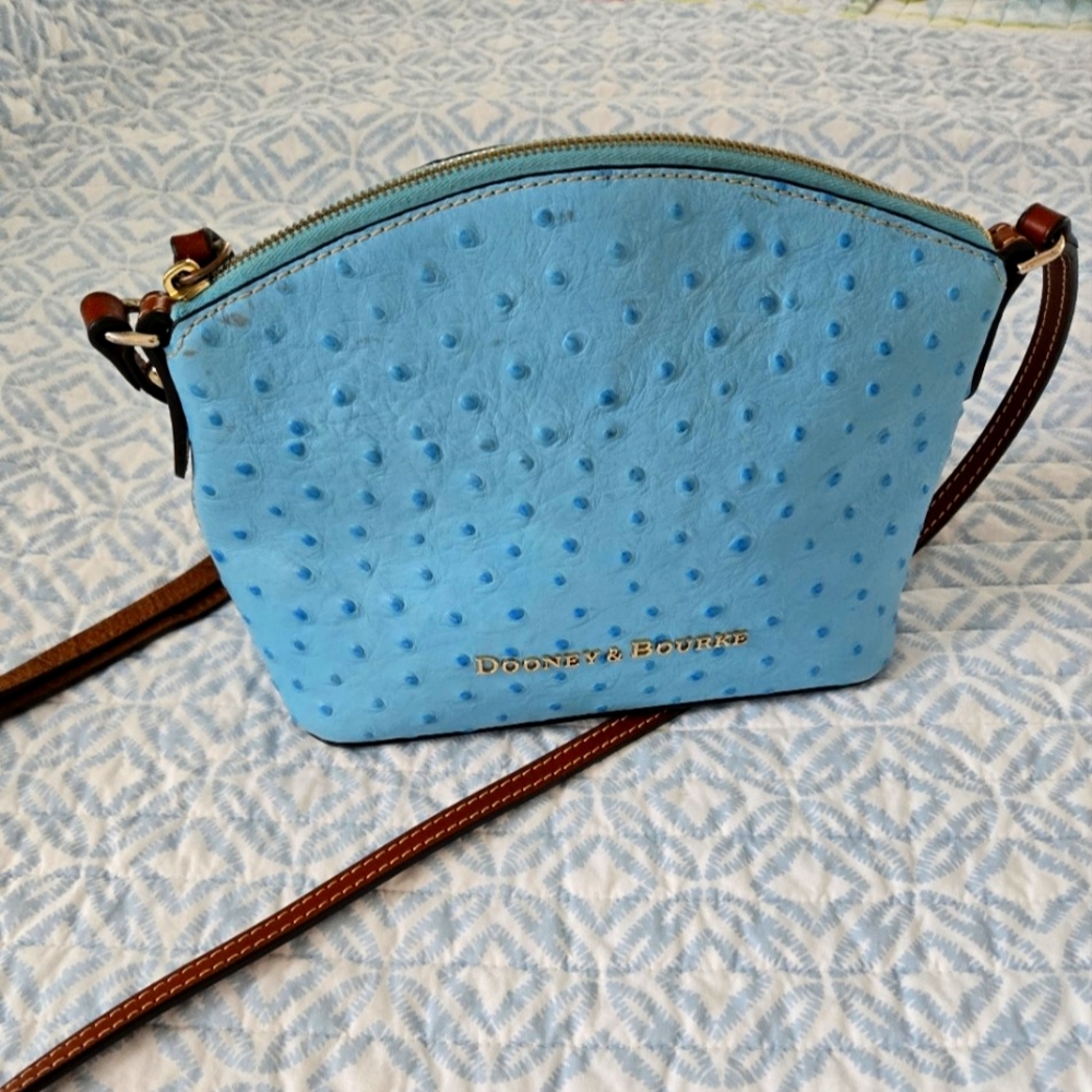 Dooney & Bourke Crossbody.